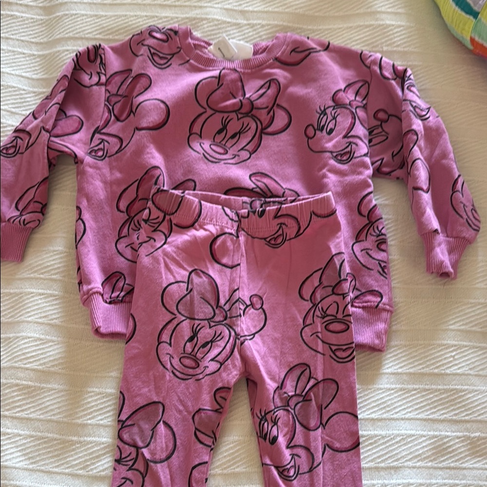 Zara Disney Minnie Mouse Pink Kids sweatshirt and stretch pants